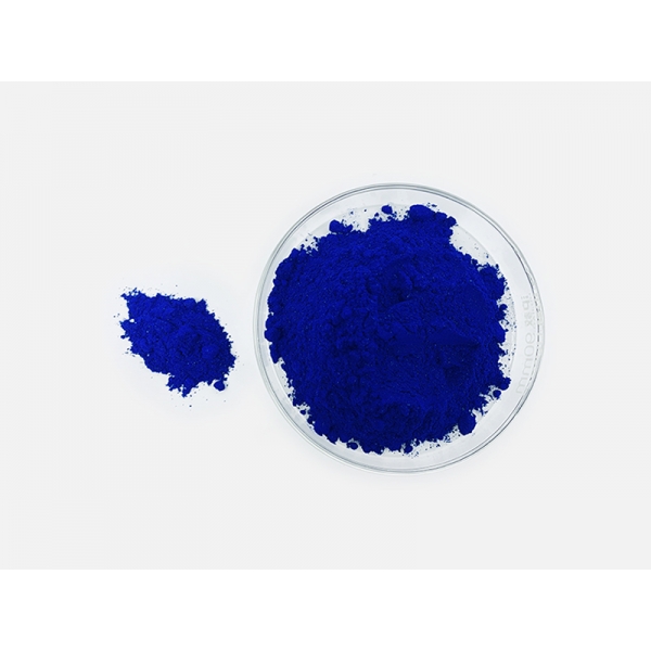 Highly transparent fluorescent pigment, fluorescent color concentrate, fluorescent blue